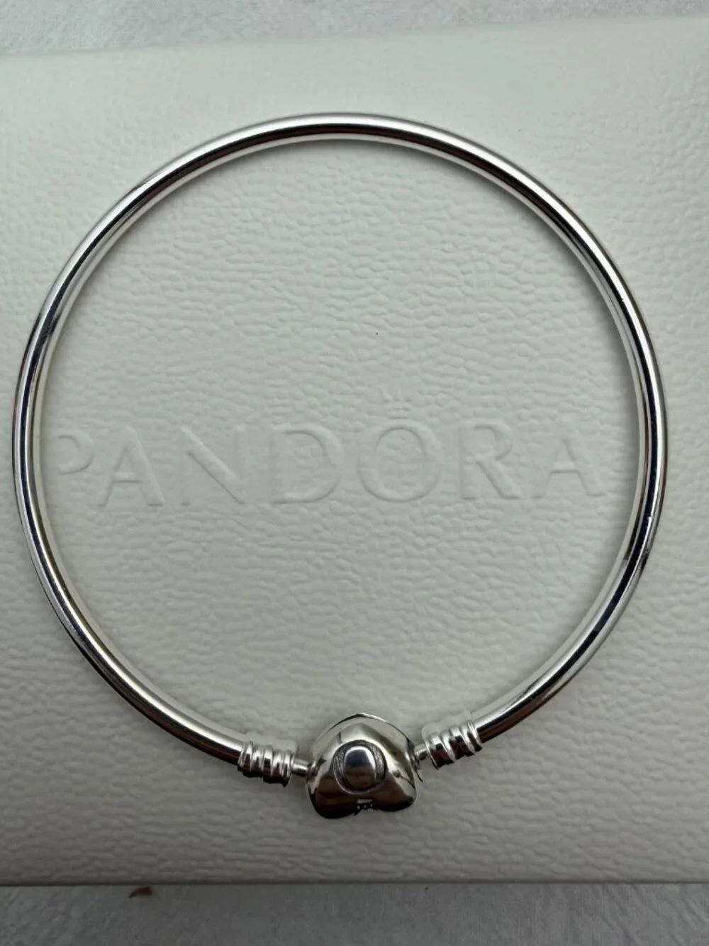 Pandora wrist size